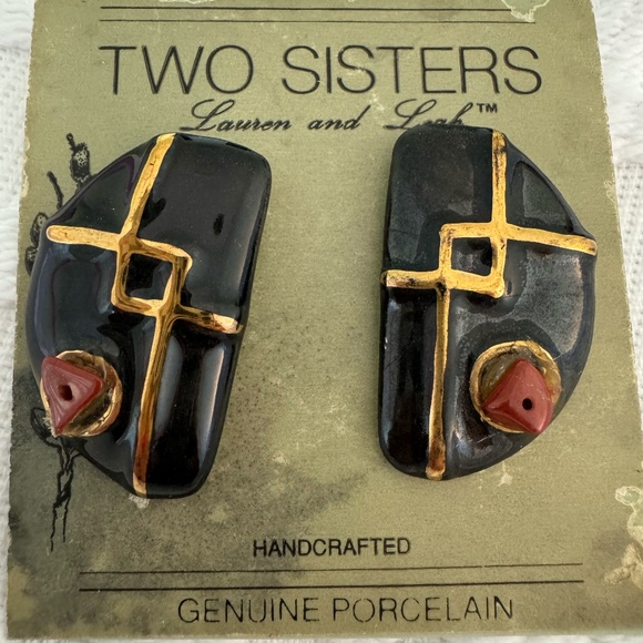 Vintage Two Sisters Earrings - Picture 1 of 3